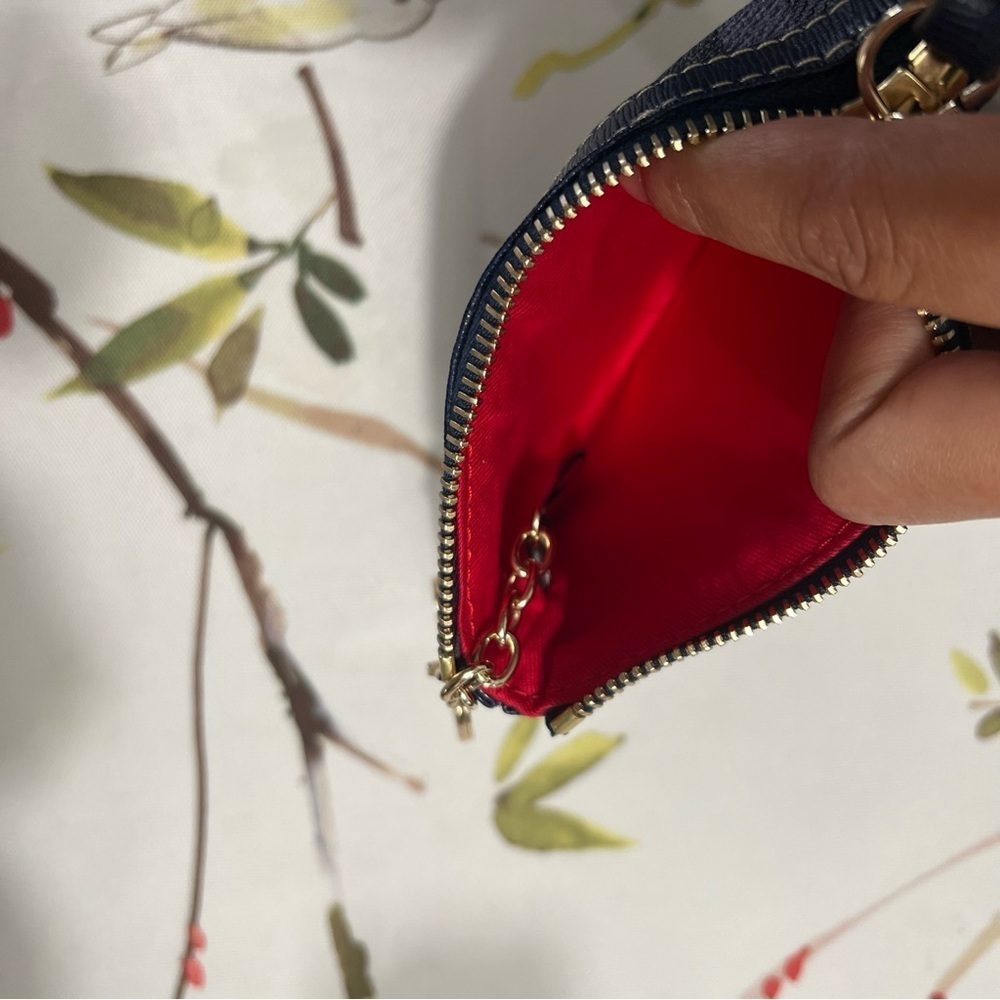 Dooney & Bourke Wristlet NWOT - Picture 4 of 11